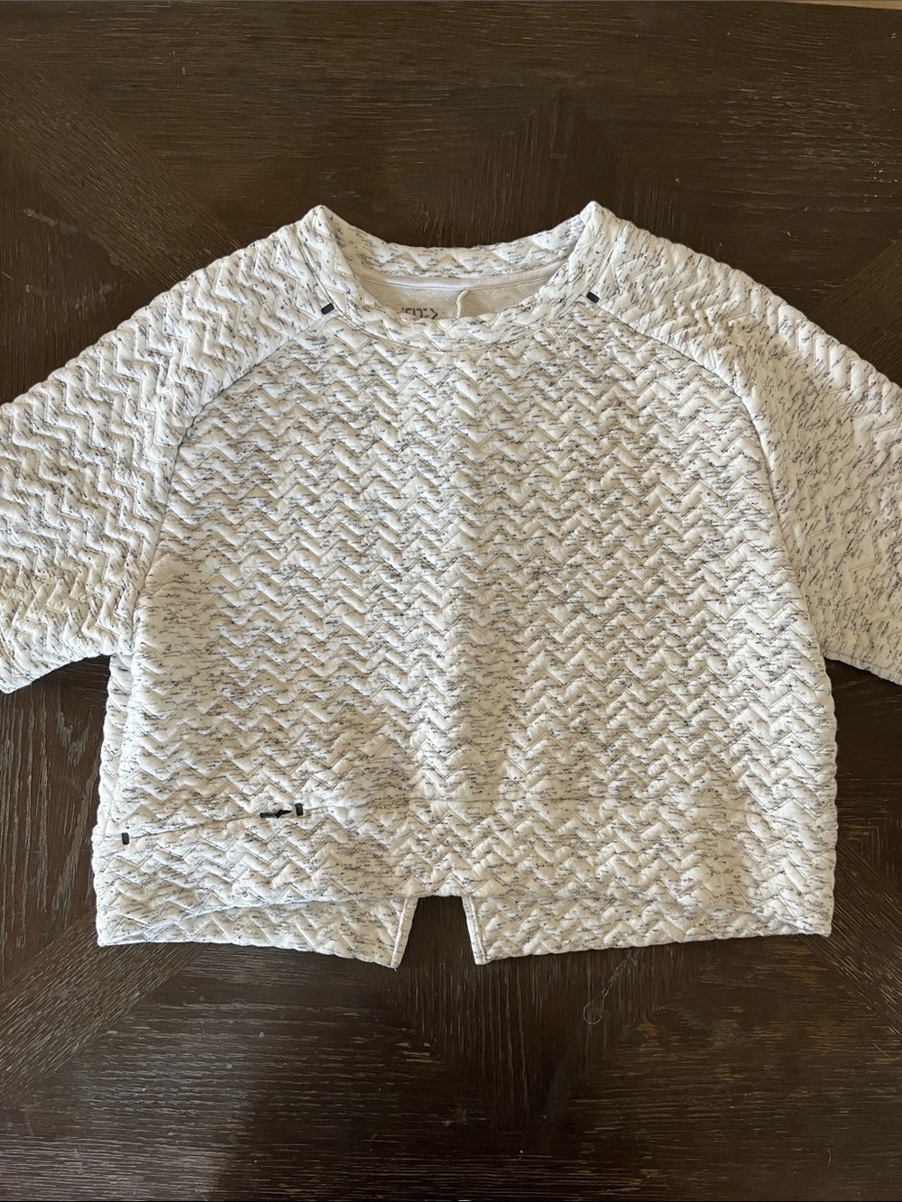 Women’s Textured Short-Sleeve sweatshirt